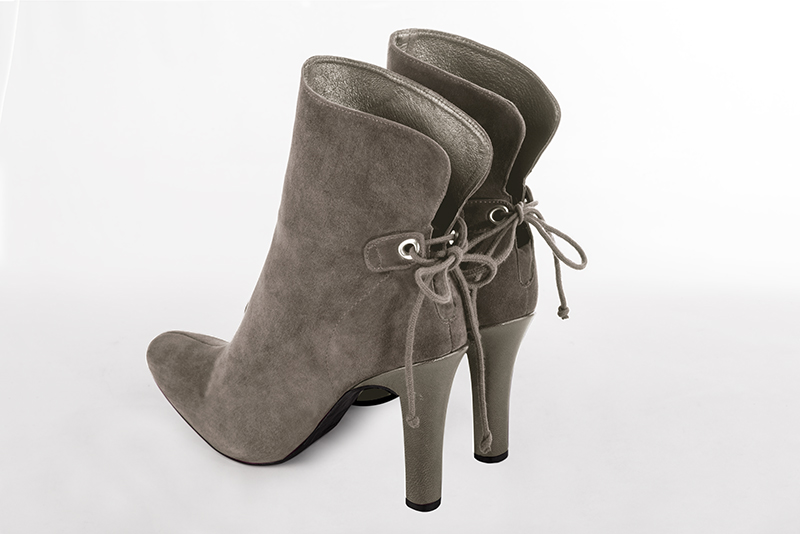 Taupe brown women's ankle boots with laces at the back. Round toe. Very high kitten heels. Rear view - Florence KOOIJMAN